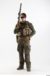  Frankie Perry KSK Recon Standing with Gun 